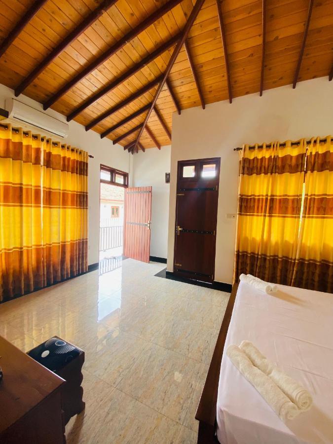 The Kingslayer Resort نيجومبو المظهر الخارجي الصورة