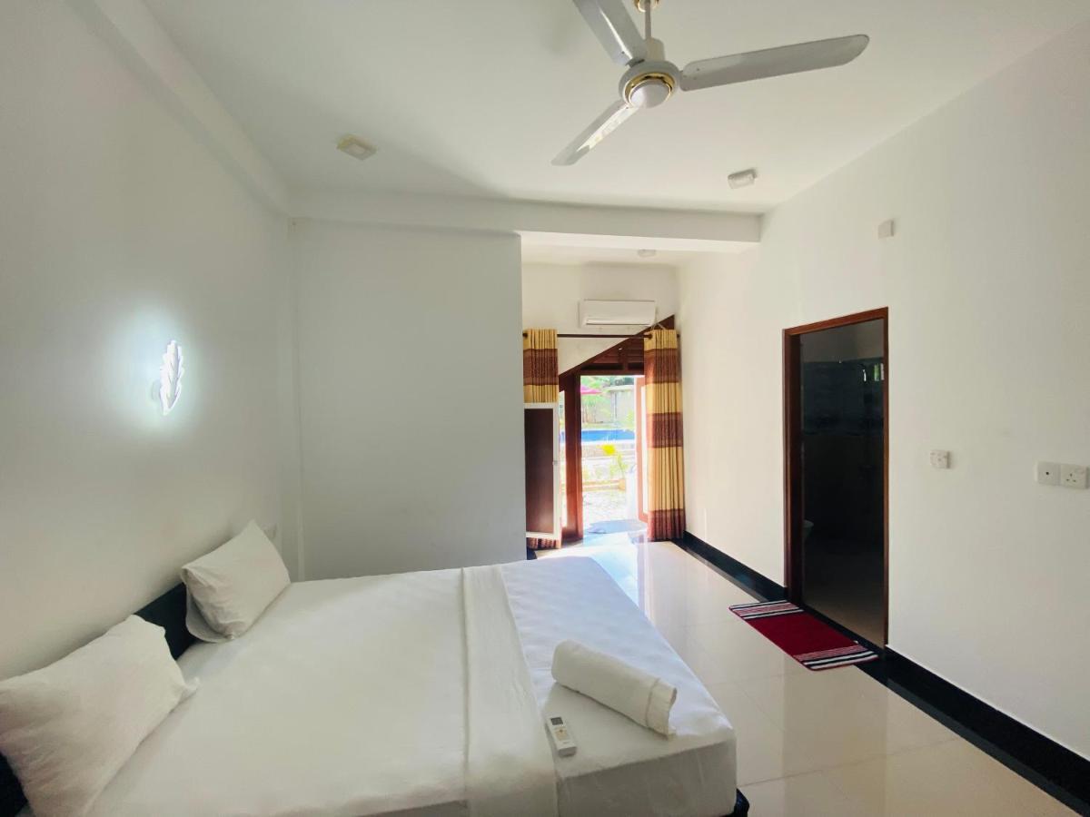 The Kingslayer Resort نيجومبو المظهر الخارجي الصورة