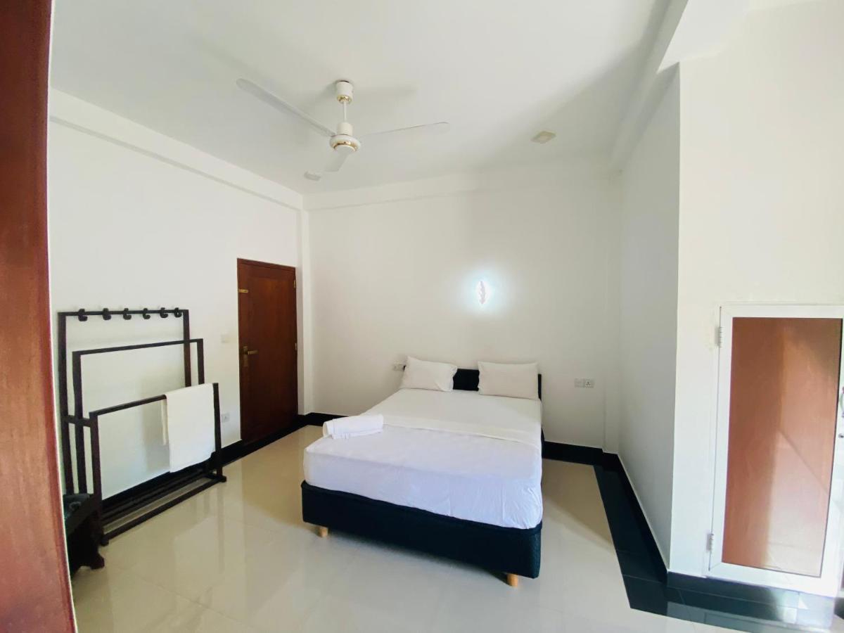 The Kingslayer Resort نيجومبو المظهر الخارجي الصورة